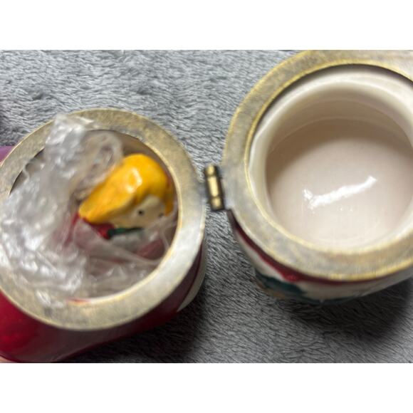 Christmas‎ Stocking Stuffed With Toys Hinged Trinket Box With Doll Trinket - Picture 6 of 11